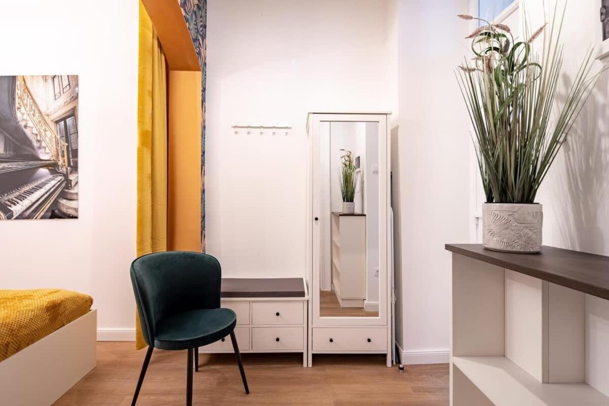 Apartment Unique Design - New - *