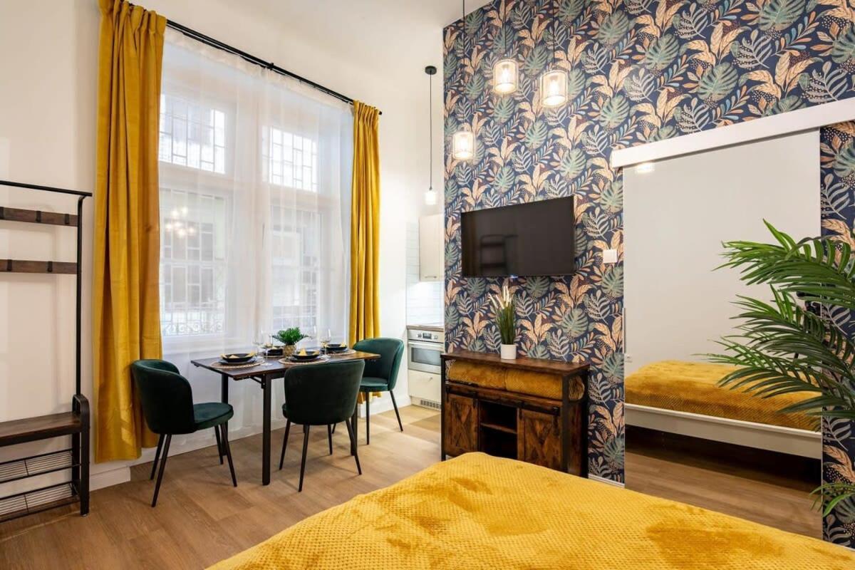 Unique Design - New - Apartment Budapest